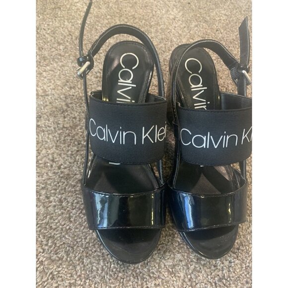 Calvin KLEIN Bethan Logo Wedge Sandals Black Patent Size 5.5 - Picture 3 of 10